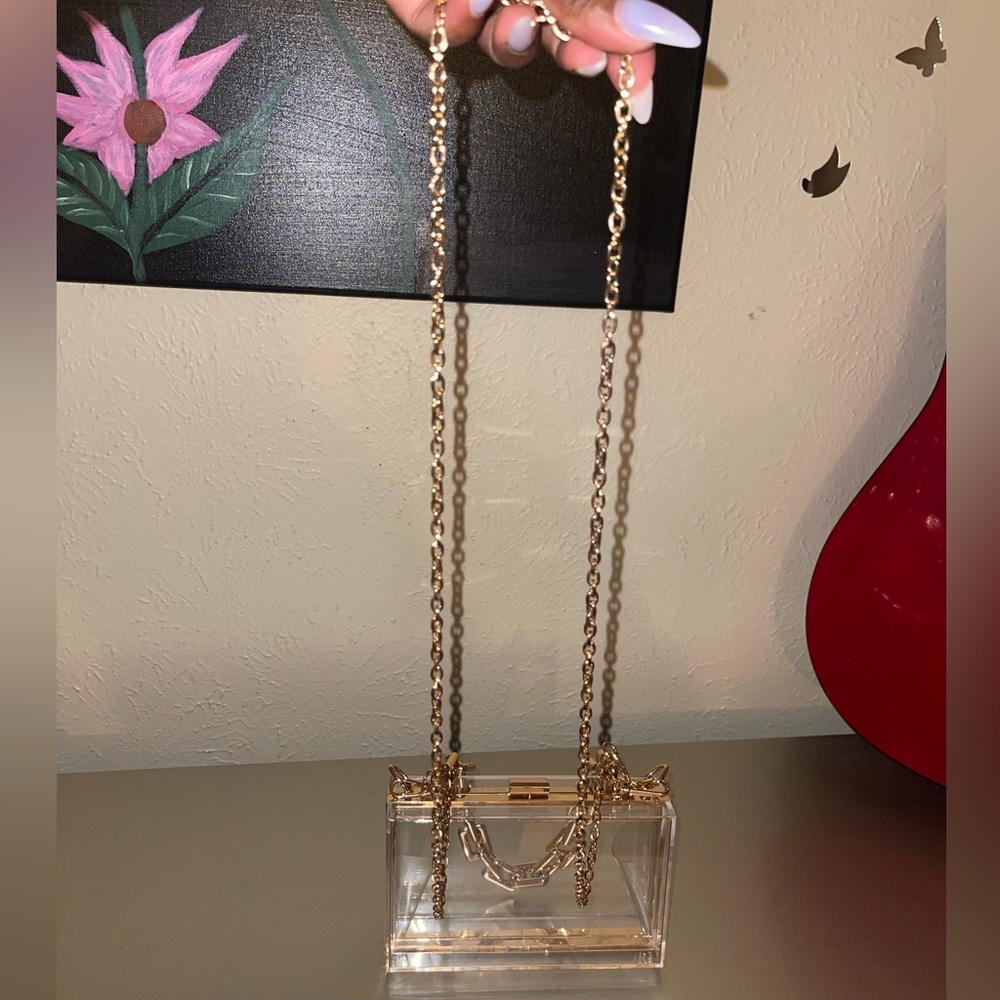 Clear Chain Purse - Picture 2 of 2